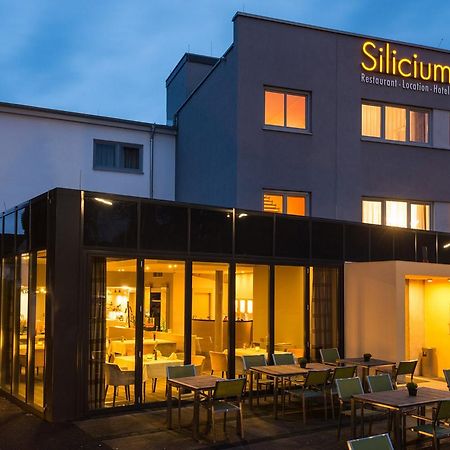 Hotel Silicium Хёр-Гренцхаузен Экстерьер фото